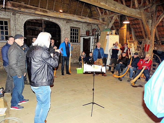 Geopende keel, trillende lippen en goede houding - Foto: Eigen geleverde foto