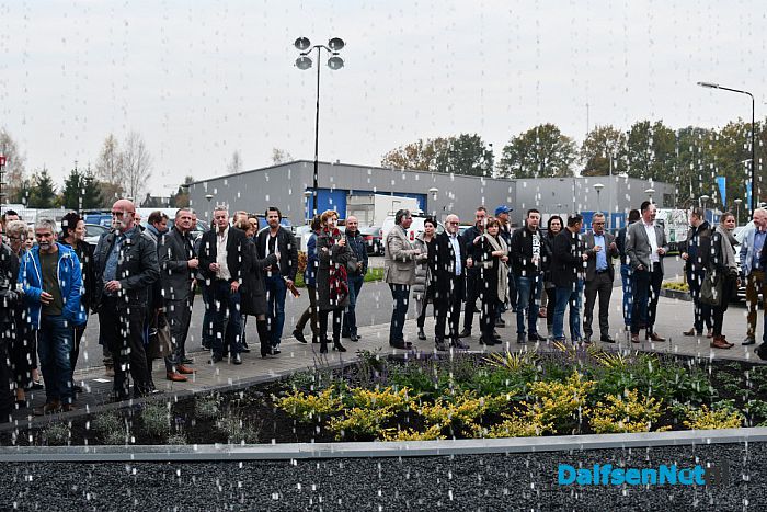 Energieneutraal pand Morrenhof-Jansen met vuurwerk geopend - Foto: Johan Bokma