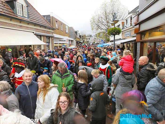 Aankomst Sinterklaas in Dalfsen - Foto: H.G. Foto