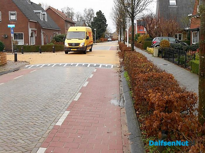 De bestrating ligt er weer in