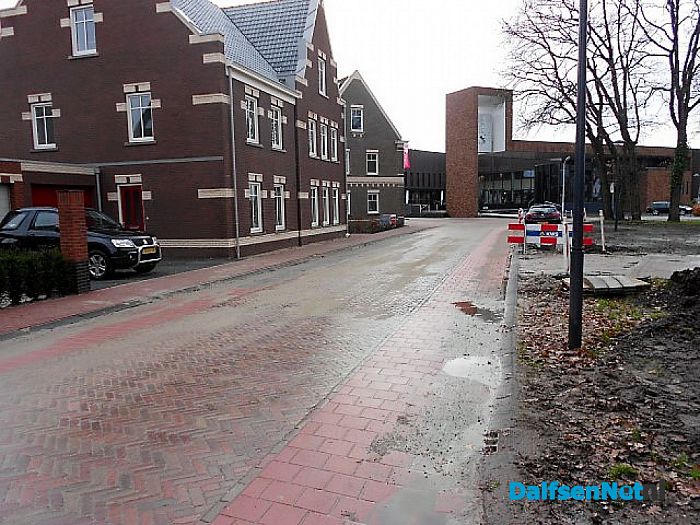 De bestrating ligt er weer in