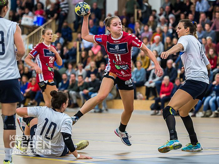 Handbalsters Morrenhof Jansen Dalfsen, winnen wedstrijd tegen Italië