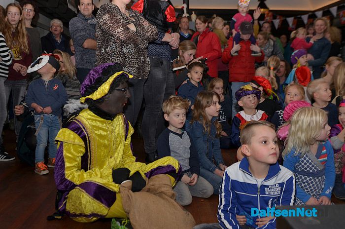 Sinterklaas op de trike naar Hoonhorst - Foto: Johan Bokma