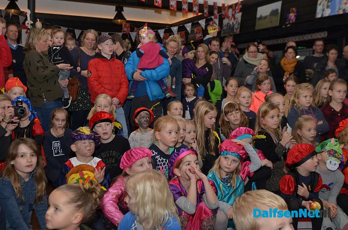Sinterklaas op de trike naar Hoonhorst - Foto: Johan Bokma