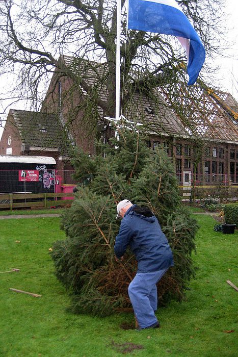 Ook dit jaar weer kerstboom voor Hospice - Foto: Eigen geleverde foto