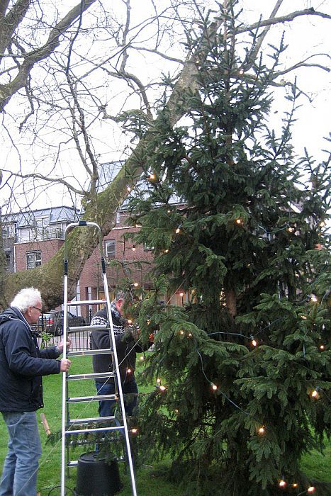 Ook dit jaar weer kerstboom voor Hospice - Foto: Eigen geleverde foto