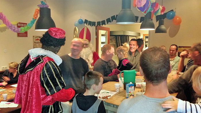 Sint ook dit jaar bij bouwbedrijf Bongers - Foto: Eigen geleverde foto