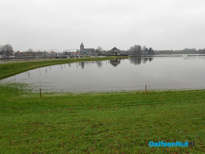 Veel water