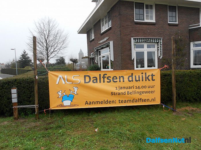 Nieuwjaarsduik bij de Bellingeweer
