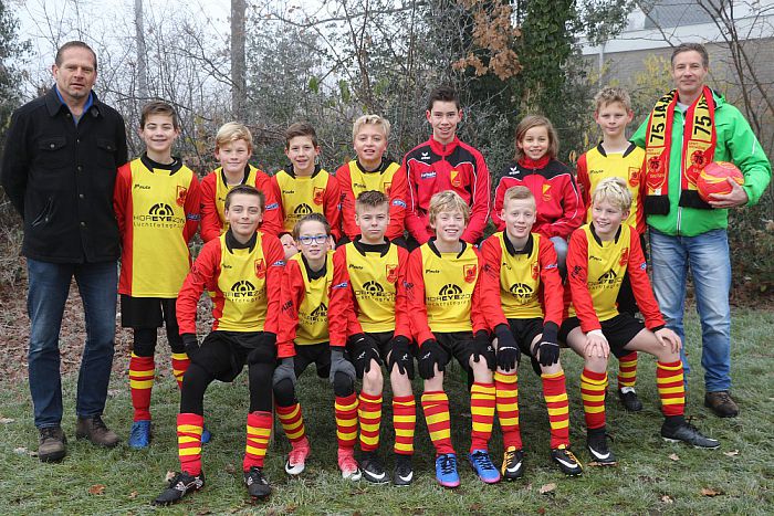 HorEyeZon partner van SV Dalfsen JO13-1 - Foto: Eigen geleverde foto