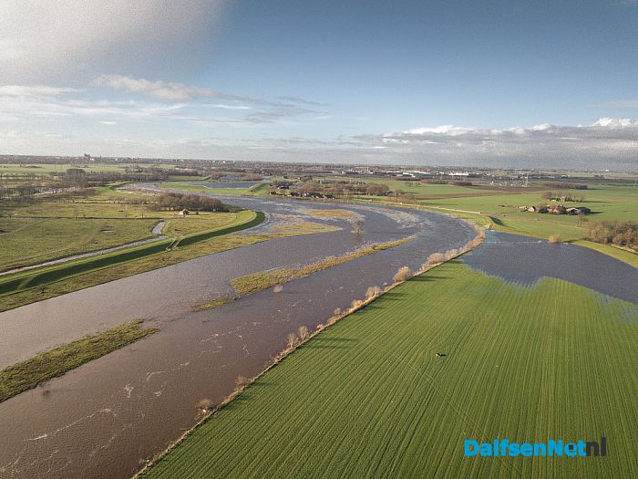 Luchtfoto’s hoog water