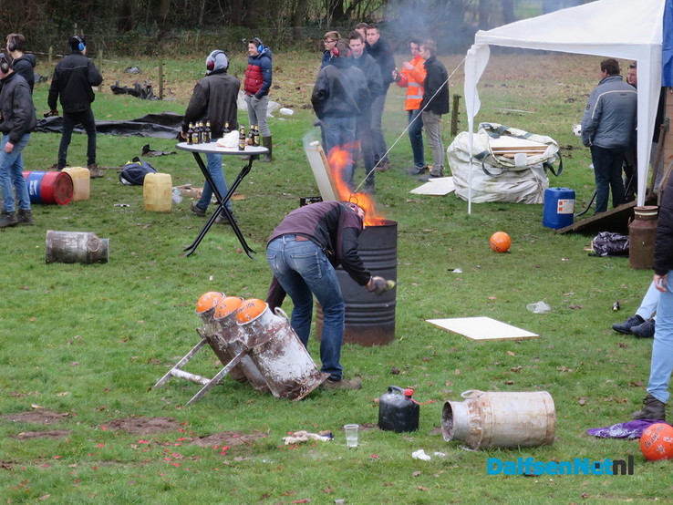 Ook in Hoonhorst wordt volop geschoten - Foto: Wim