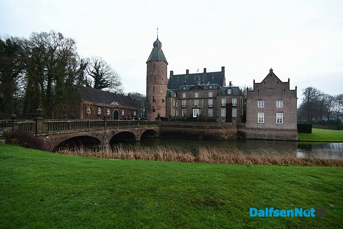 Eerste klanken midwinterhoornbloasers - Foto: Johan Bokma
