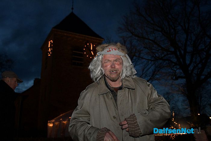 Kerstmarkt rondum de Kaerke Oudleusen - Foto: Johan Bokma