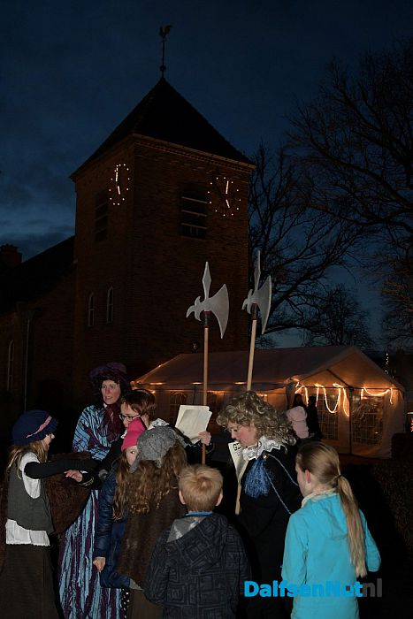 Kerstmarkt rondum de Kaerke Oudleusen - Foto: Johan Bokma