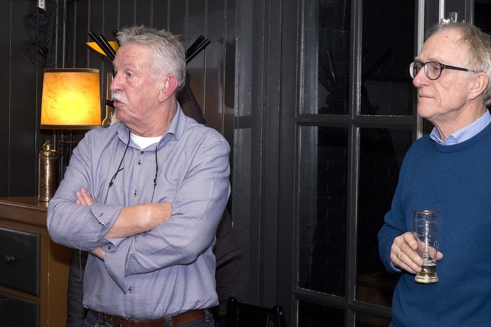 Brood van verdienste voor Theo Feijen…. - Foto: Geert Bistervels