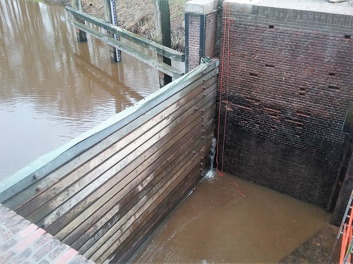 Geen water, geen boot - Foto: Eigen geleverde foto