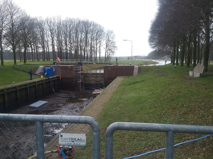 Geen water, geen boot - Foto: Eigen geleverde foto