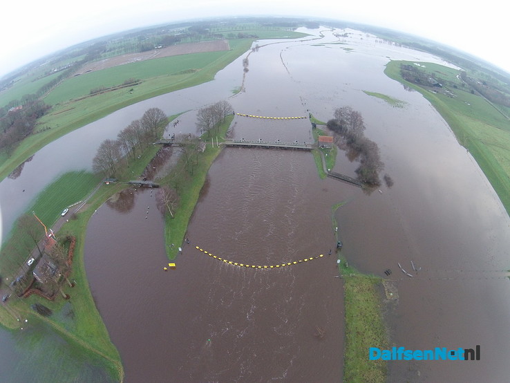 Dalfsen & Vechterweerd bij hoog water - Foto: Ingezonden foto