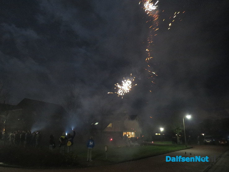 Grandioos dorpsvuurwerk in Hoonhorst - Foto: Wim