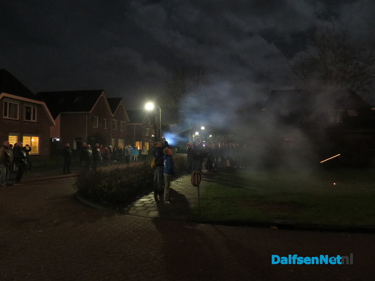 Grandioos dorpsvuurwerk in Hoonhorst - Foto: Wim