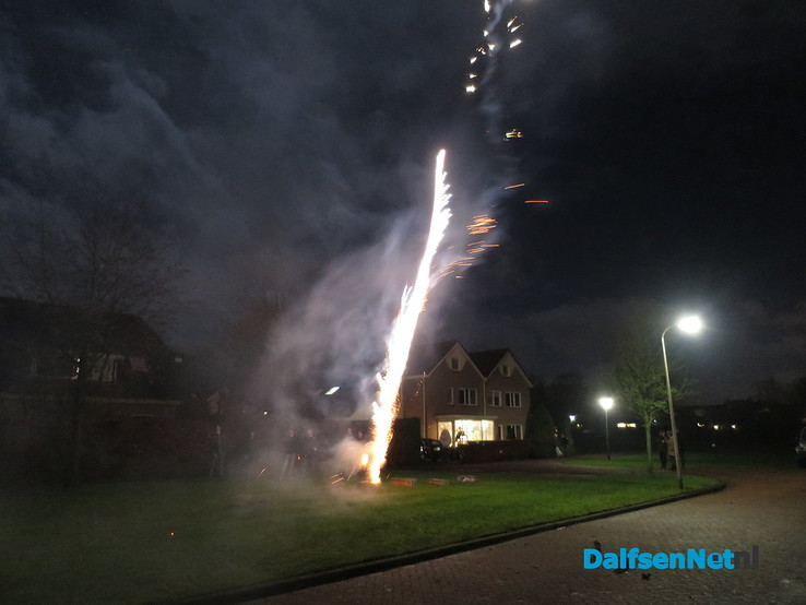 Grandioos dorpsvuurwerk in Hoonhorst - Foto: Wim