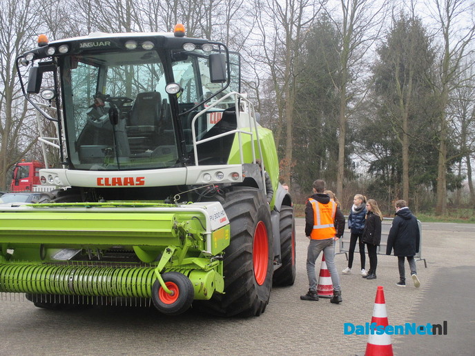 Veilig Omgaan Met Opvallen Landbouwverkeer ( VOMOL ) - Foto: Ingezonden foto