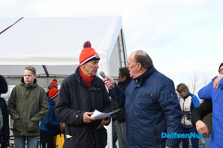 Boeren, burgers, buitenlui en politici het water in voor ALS - Foto: Johan Bokma
