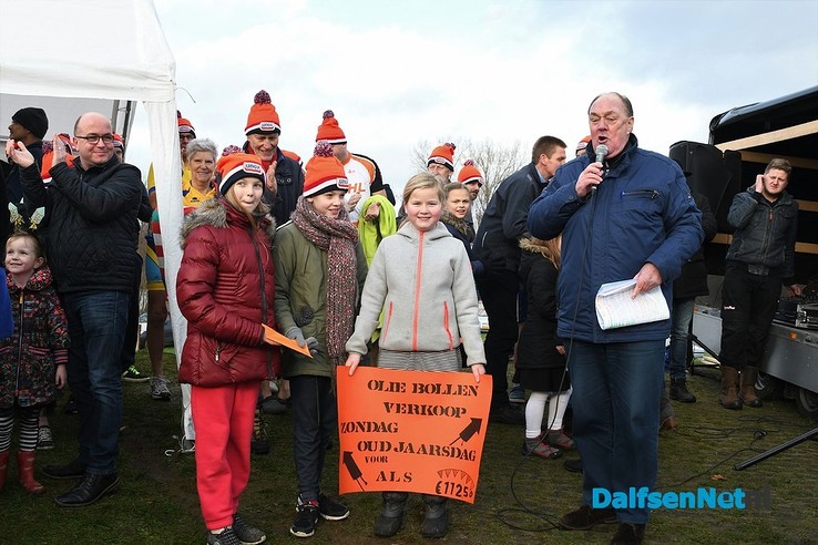 Boeren, burgers, buitenlui en politici het water in voor ALS - Foto: Johan Bokma