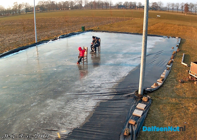 Krabbelbaantje voorzichtig uit geprobeerd. - Foto: H.G. Foto