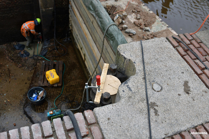 Het waterschap renoveert schutsluizen in de Vecht