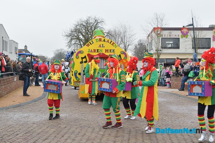 Grote optocht in Lemelerveld - Foto: Johan Bokma