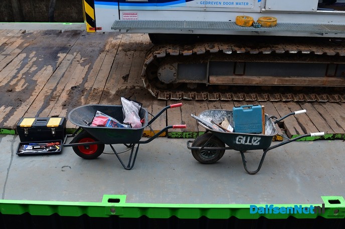 Nieuwe sluisdeuren Vilsteren geplaatst - Foto: Johan Bokma