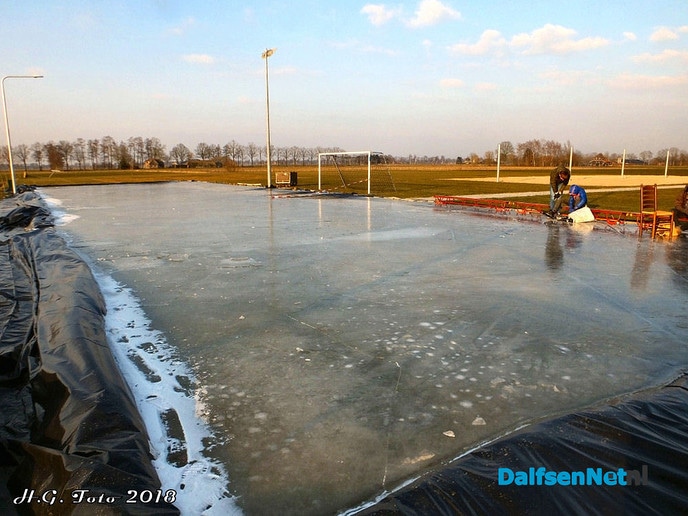 Krabbelbaantje voorzichtig uit geprobeerd. - Foto: H.G. Foto