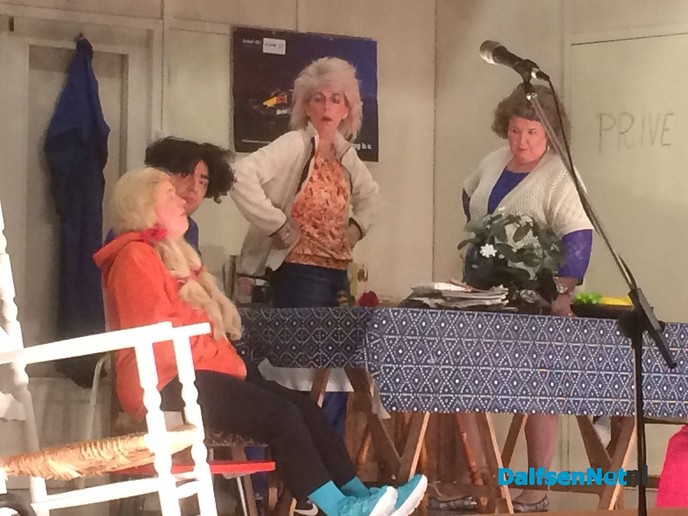 Optreden Vechttoneel in de Wiekelaar - Foto: Ingezonden foto