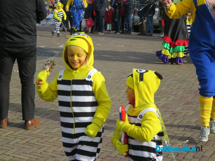 Prachtige carnavalsoptocht in Hoonhorst - Foto: Wim