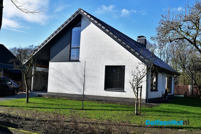 Wethouders bezoeken zuinige woning - Foto: Johan Bokma