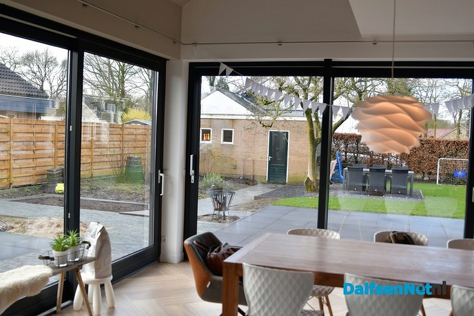 Wethouders bezoeken zuinige woning - Foto: Johan Bokma