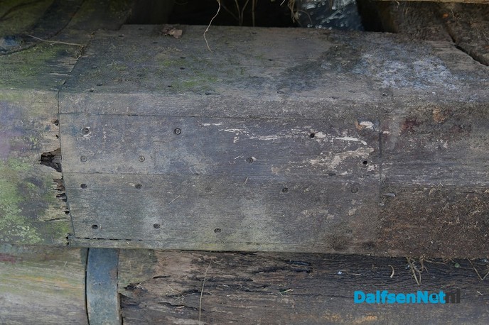 Nieuwe sluisdeuren voor Vilsteren aangekomen in Dalfsen - Foto: Johan Bokma