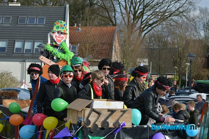 Prachtige carnavalsoptocht in Hoonhorst - Foto: Johan Bokma
