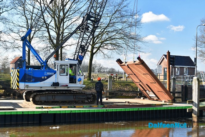 Sluisdeuren op transport 3 - Foto: Johan Bokma