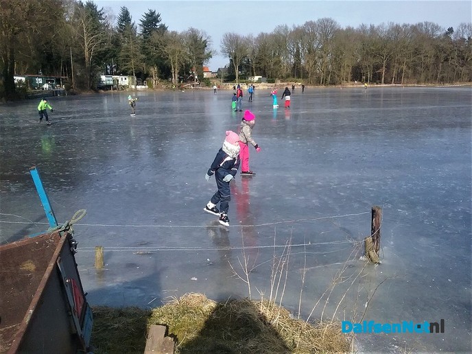 Schaatsers trotseren ijzige kou - Foto: Eigen geleverde foto