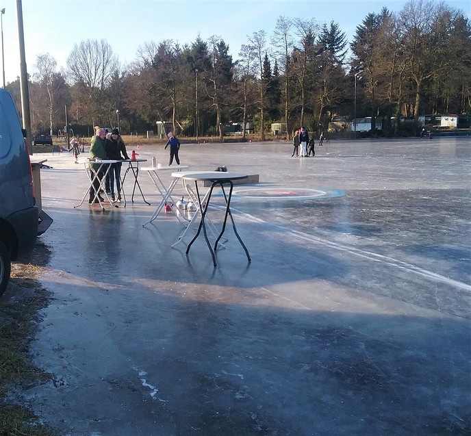 Vanavond Curling op ijsbaan de Poel - Foto: Eigen geleverde foto