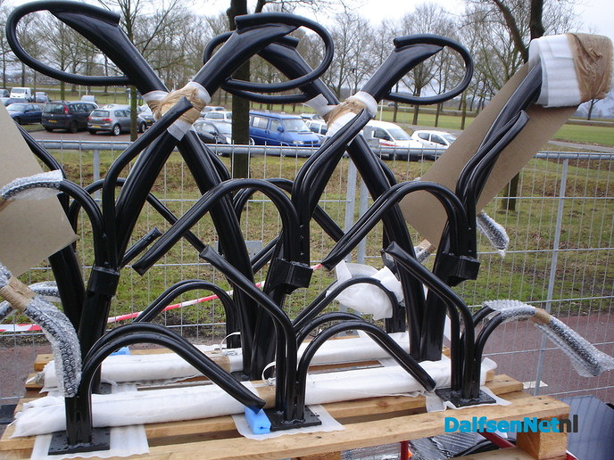 Nieuwe fietskluizen NS station
