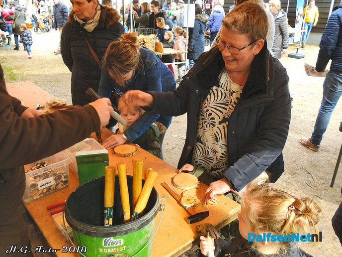 Lammetjesdag bij de schaapskooi lemelerberg. - Foto: H.G. Foto