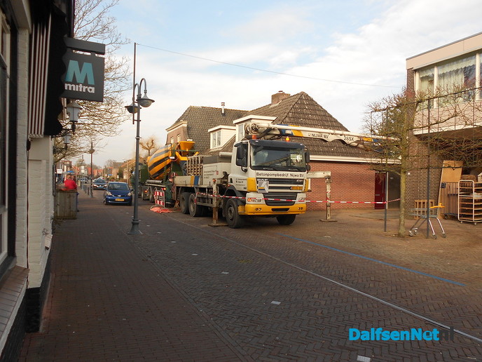 Een en al betonwagens in Dalfsen
