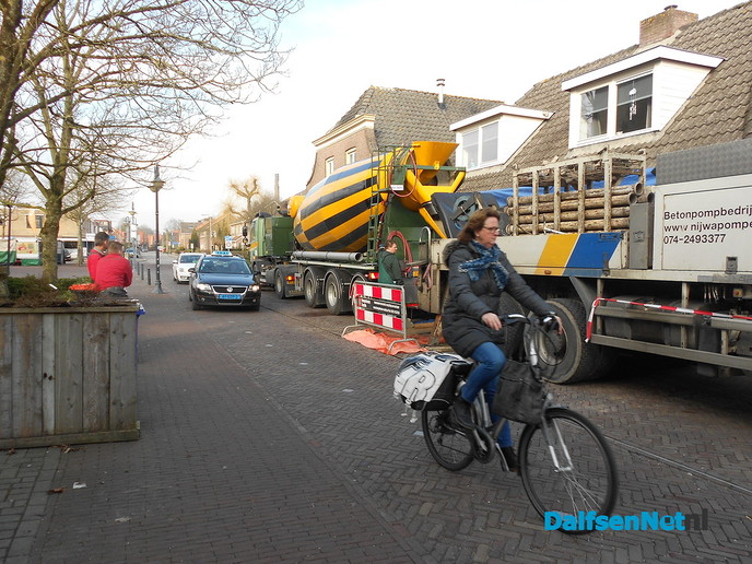Een en al betonwagens in Dalfsen
