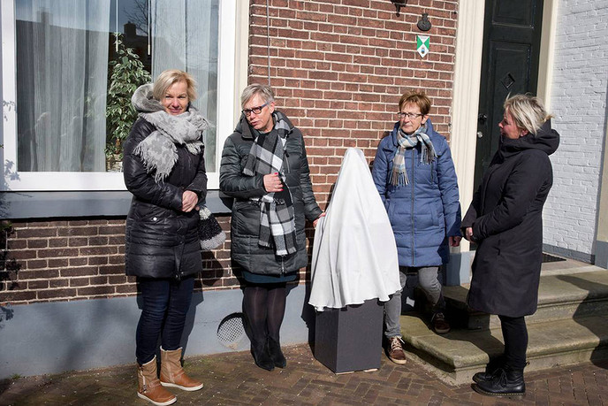 Vrijwilligers Hospice Dalfsen bieden beeld aan (update)