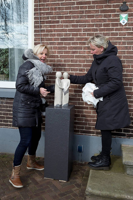 Vrijwilligers Hospice Dalfsen bieden beeld aan (update)