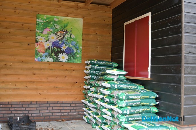 Buitenklussen bij Stichting Natuurboerderij Dalfsen, NL Doet - Foto: Johan Bokma